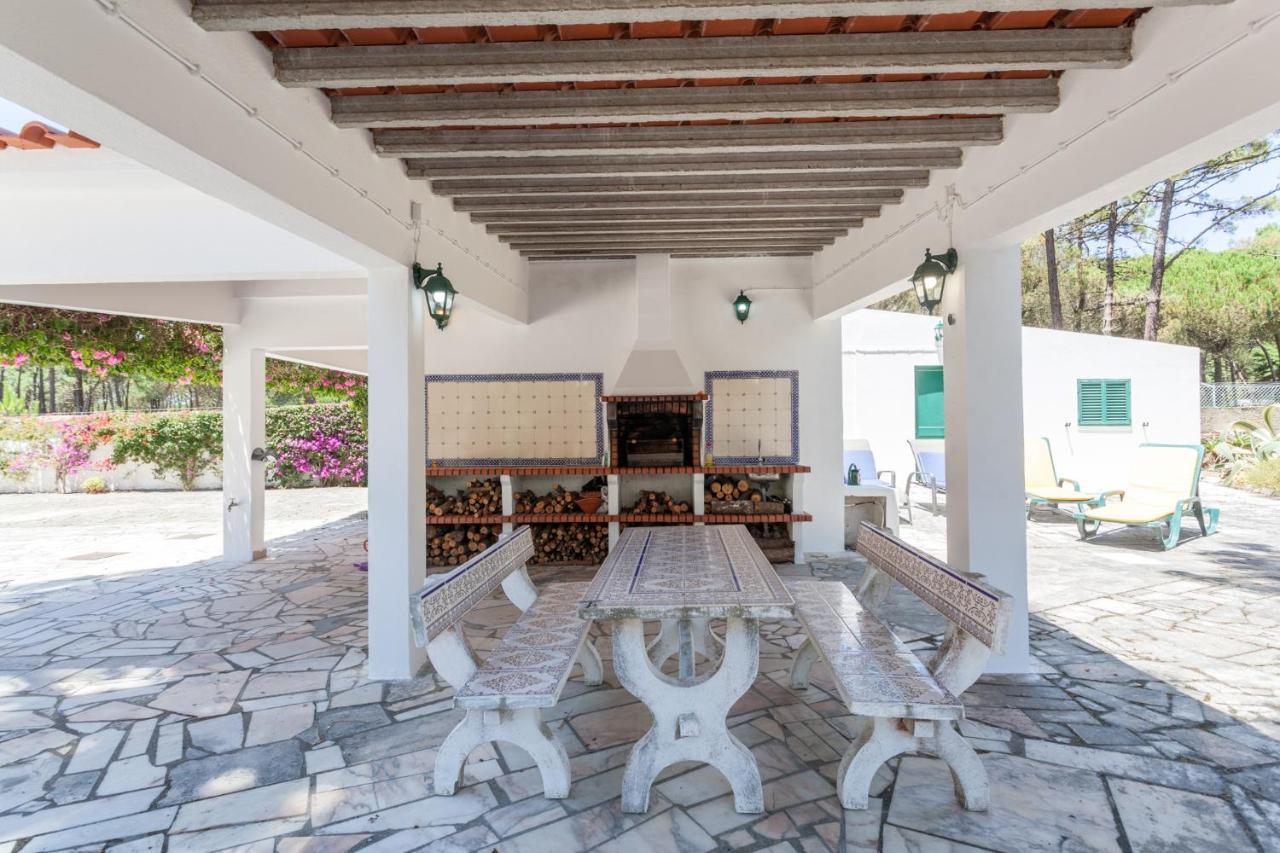 Ocean, Pines And Mountain - Renovated February 2025 - Ac Villa Colares Exteriör bild