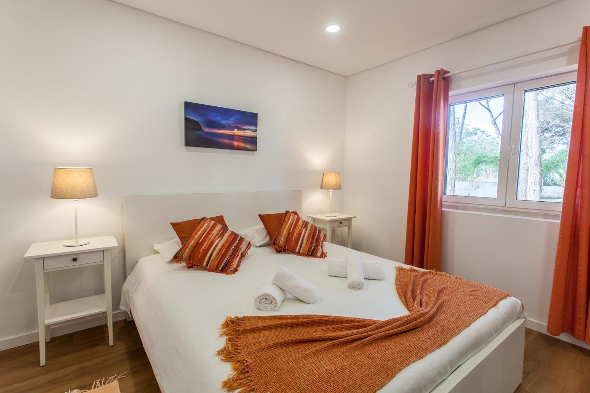 Ocean, Pines And Mountain - Renovated February 2025 - Ac Villa Colares Exteriör bild